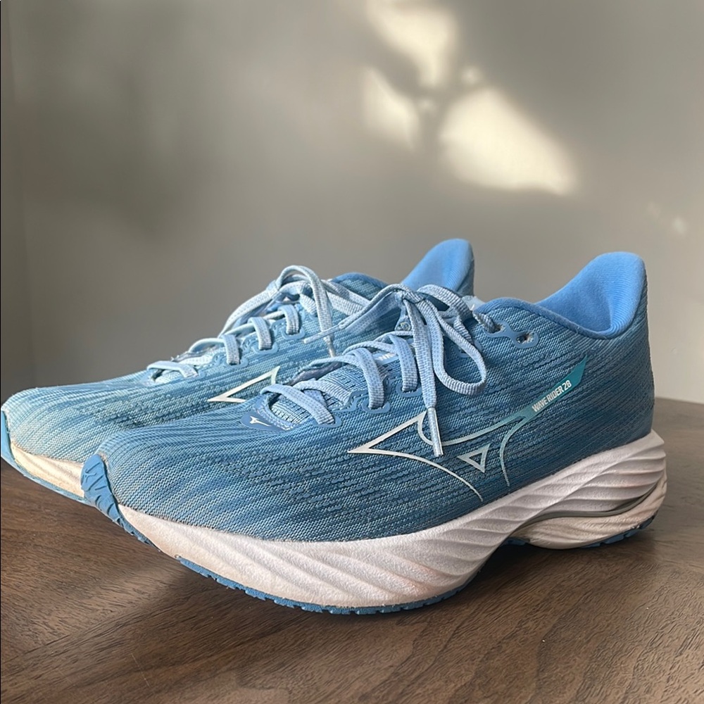 Women’s Mizuno Wave Rider 28 Sz 9